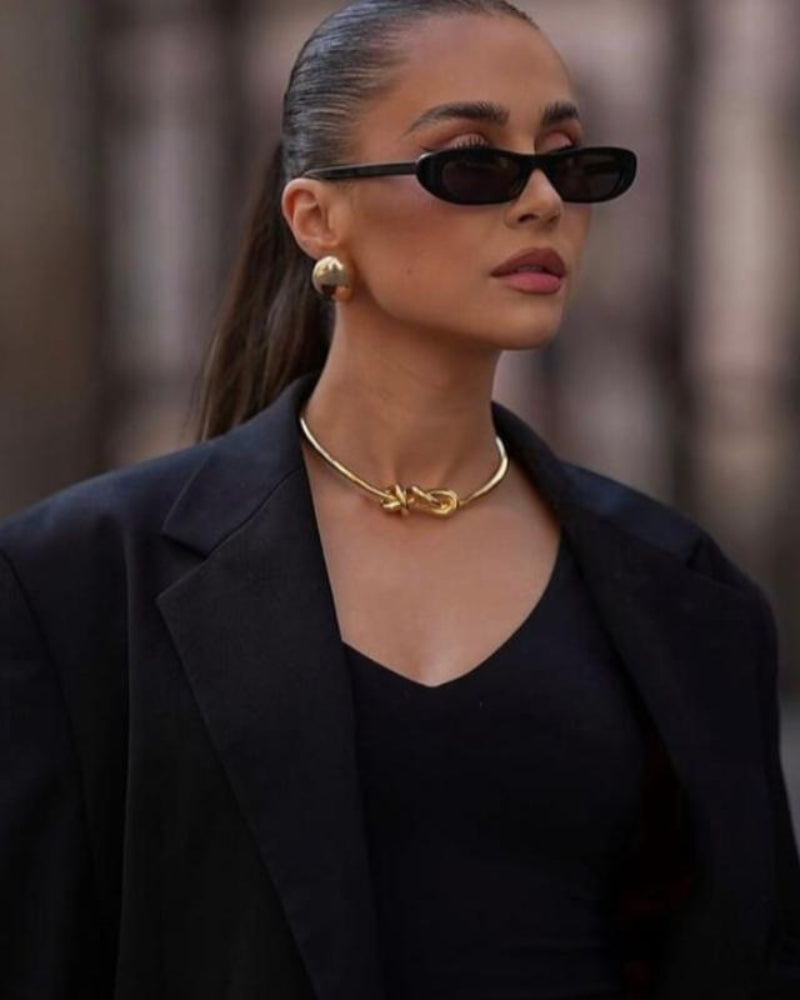 Sylvie Oval
